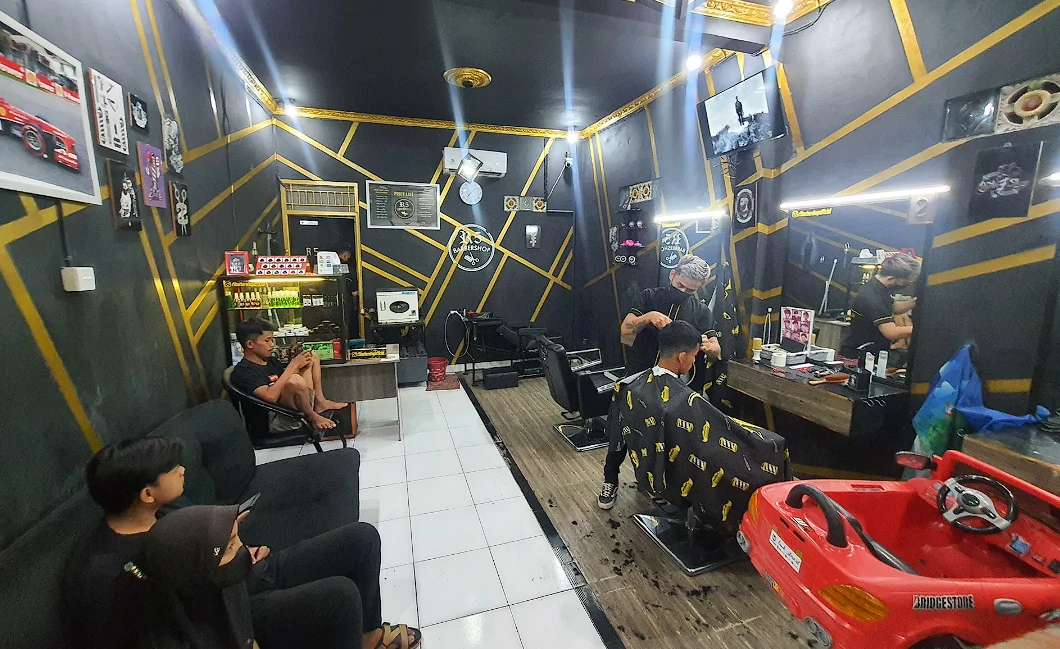 Rambut Sehat, Hati Senang: Rahasia Barber Shop 99 Cilacap